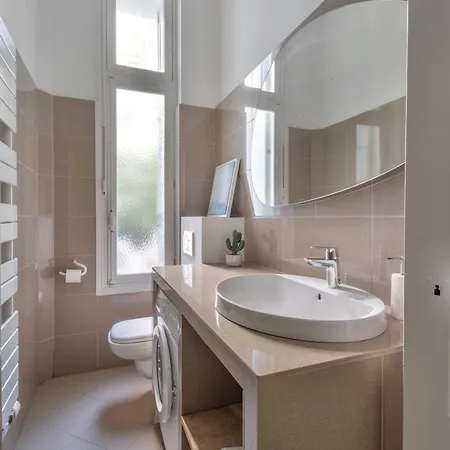 Διαμέρισμα 3 Pieces Elegant - Clim Terrasse Parking - Saint-Raphaël