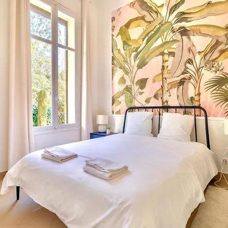 3 Pieces Elegant - Clim Terrasse Parking - アパート Saint-Raphaël