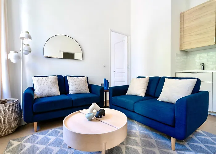 3 Pieces Elegant - Clim Terrasse Parking - *