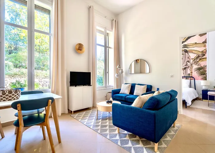 3 Pieces Elegant - Clim Terrasse Parking - *