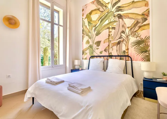 3 Pieces Elegant - Clim Terrasse Parking - Apartment Saint-Raphaël