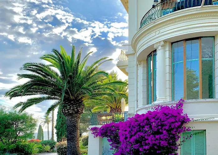 3 Pieces Elegant - Clim Terrasse Parking - *